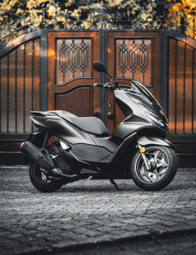 Honda PCX 160 2022 with 9,800 km